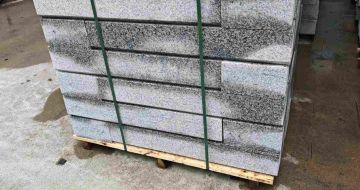 黄冈芙蓉白路牙石，马路牙子